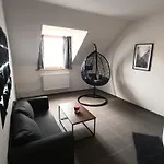 Apahouse
